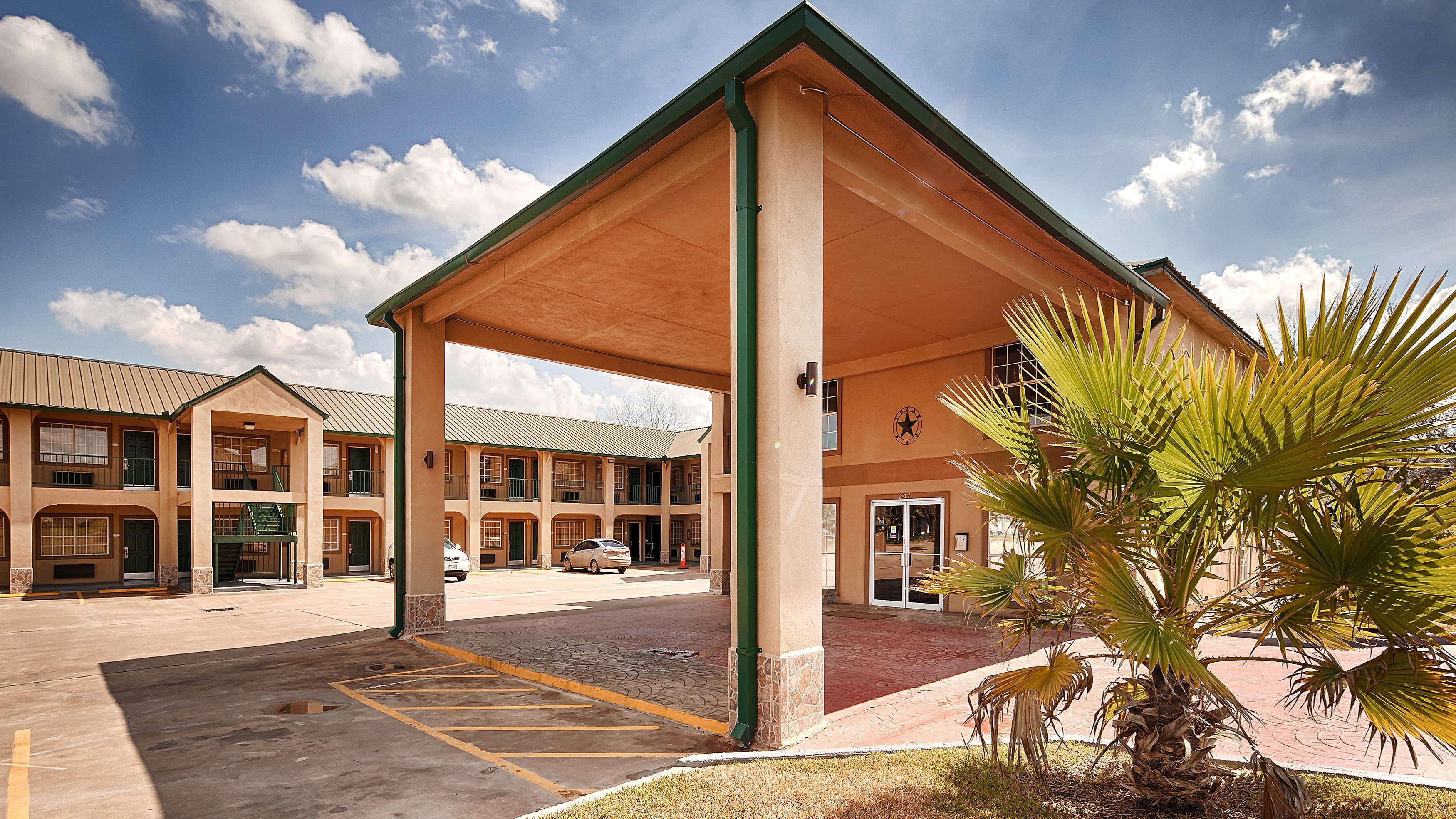 Best Western Executive Inn Hallettsville Luaran gambar