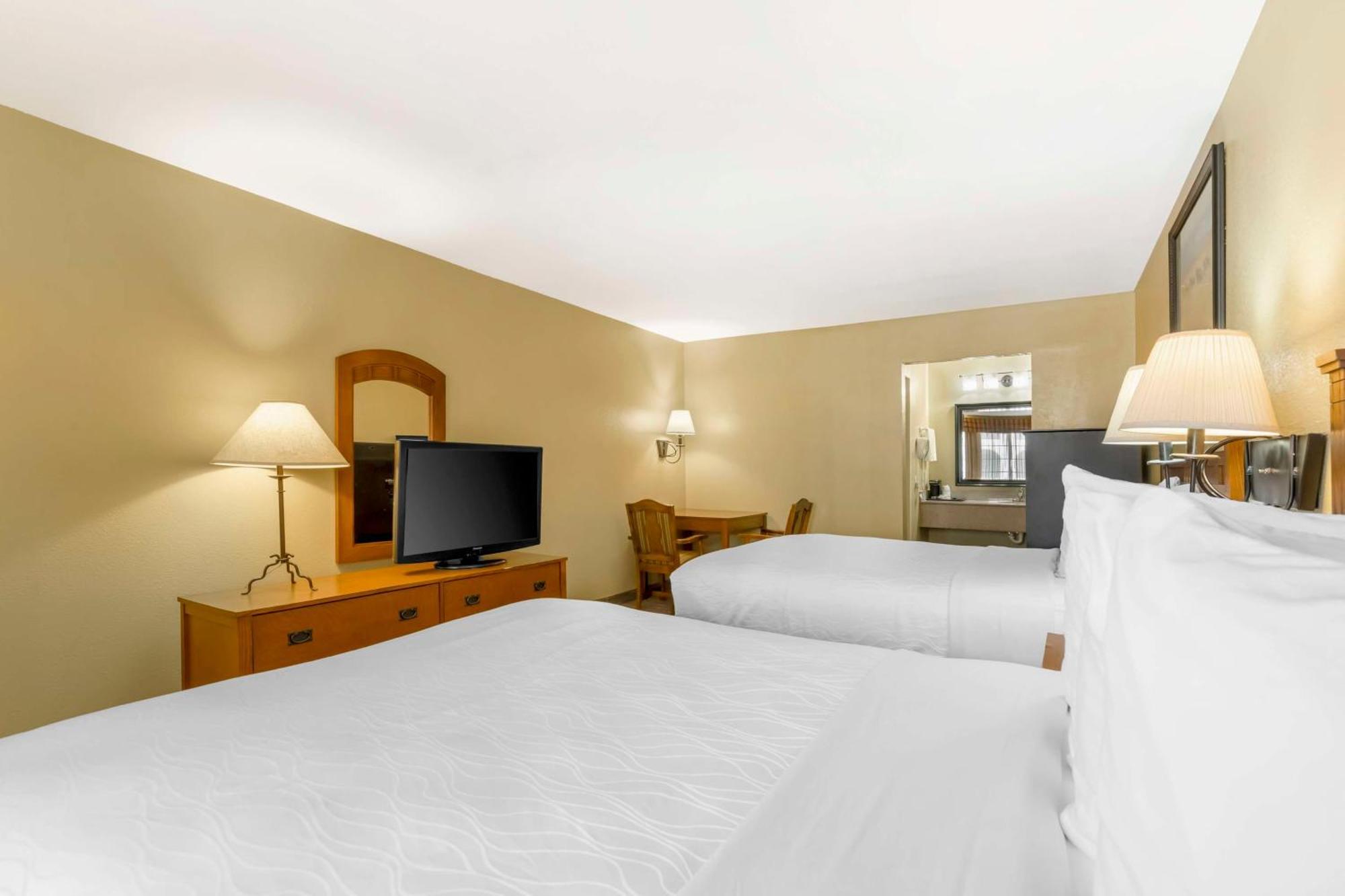 Best Western Executive Inn Hallettsville Luaran gambar
