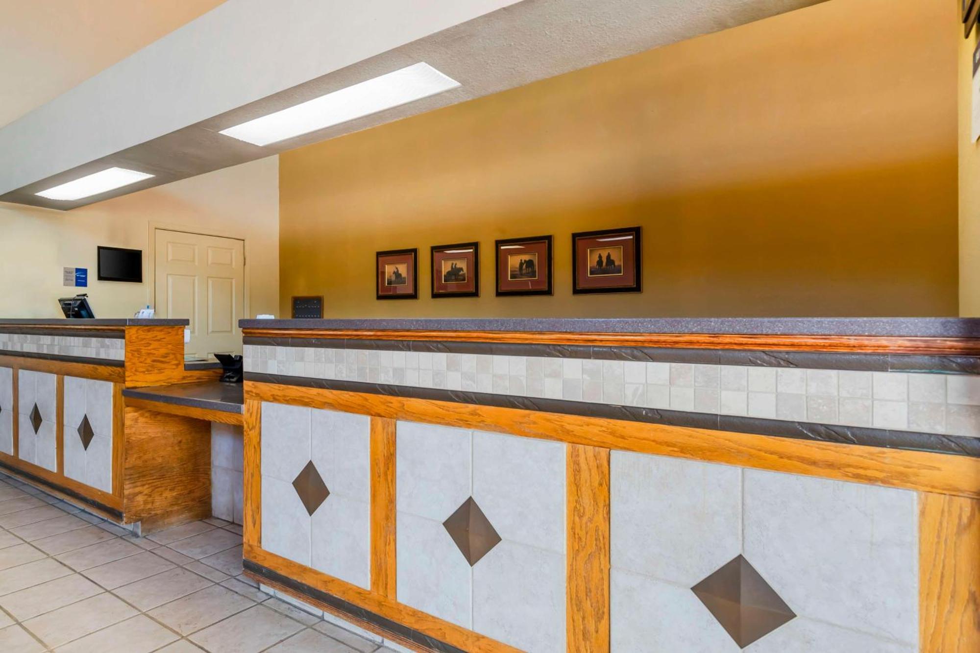 Best Western Executive Inn Hallettsville Luaran gambar