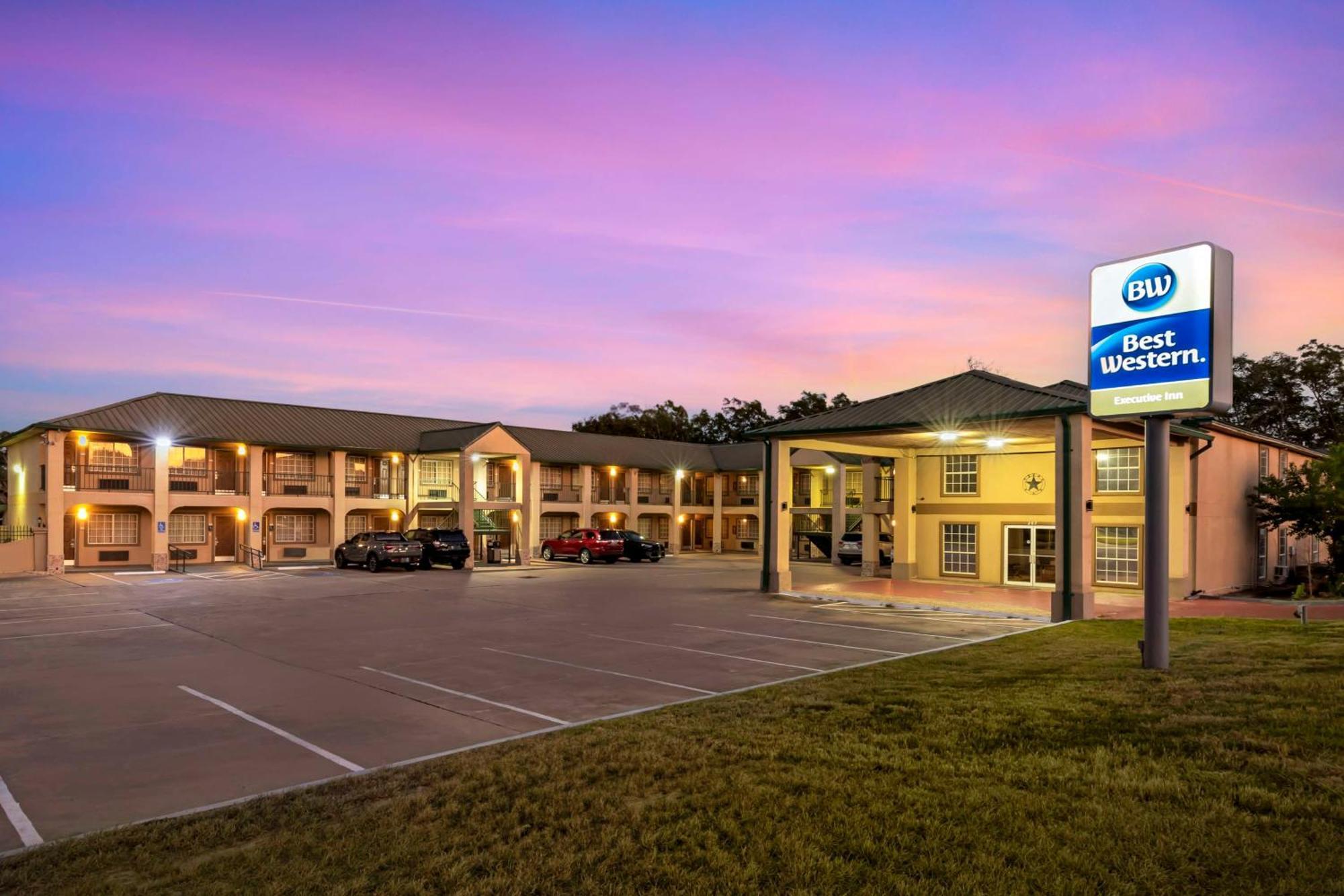 Best Western Executive Inn Hallettsville Luaran gambar
